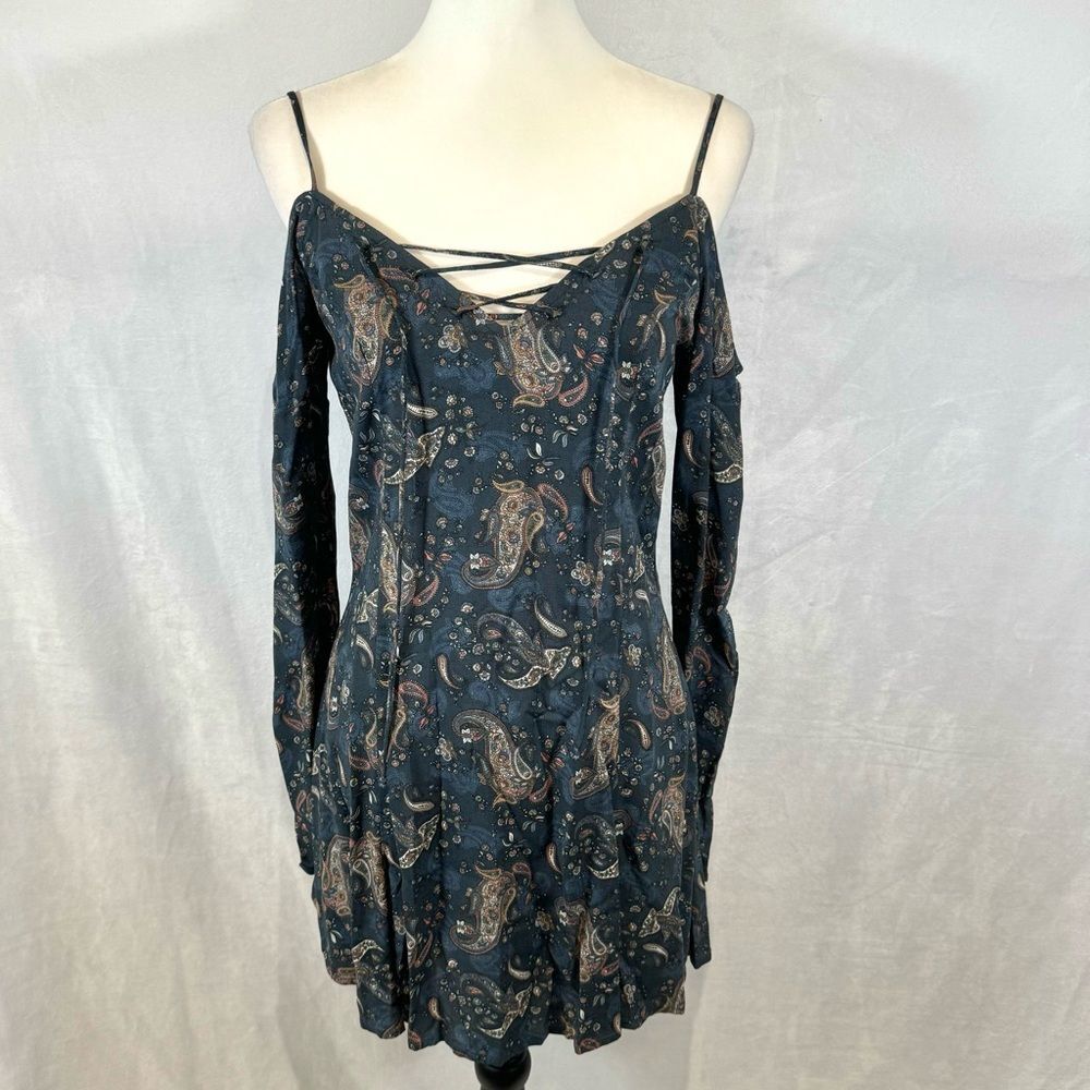 Long sleeve off shoulder grayish blue and pink paisley print dress size XS NWT